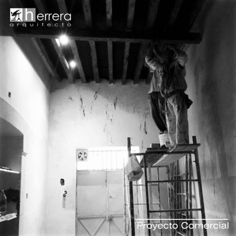Colocación y prueba de instalación eléctrica en iluminación del local.