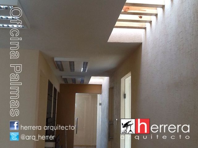 Renovación de acabados en Oficina y cajas.