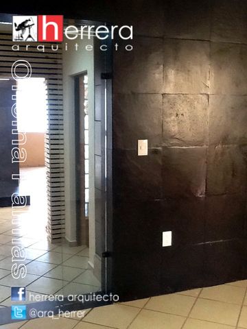 Renovación de acabados en Oficina y cajas.