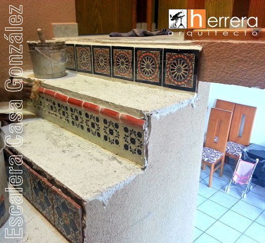 Renovación de imagen para escalera en Casa Habitación.