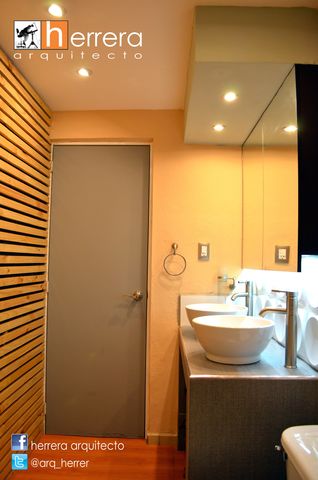 Remodelación baño completo de planta alta. Iluminación con leds