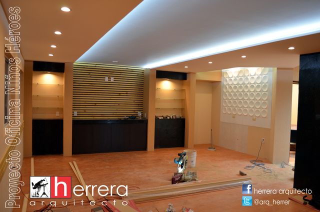 Prueba de instalaciones eléctricas y colocación de piso laminado de 7 mm.