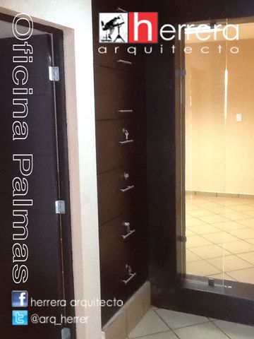Renovación de acabados en Oficina y cajas.